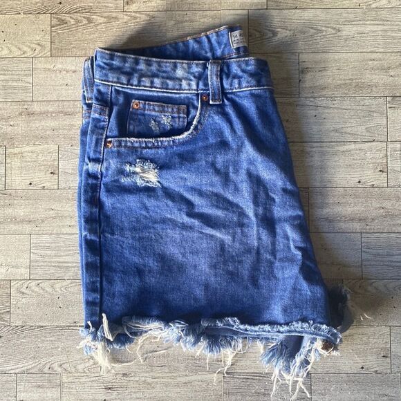 Primark, Ultra High Rise, Distressed Denim, Mom Shorts - Picture 16 of 16